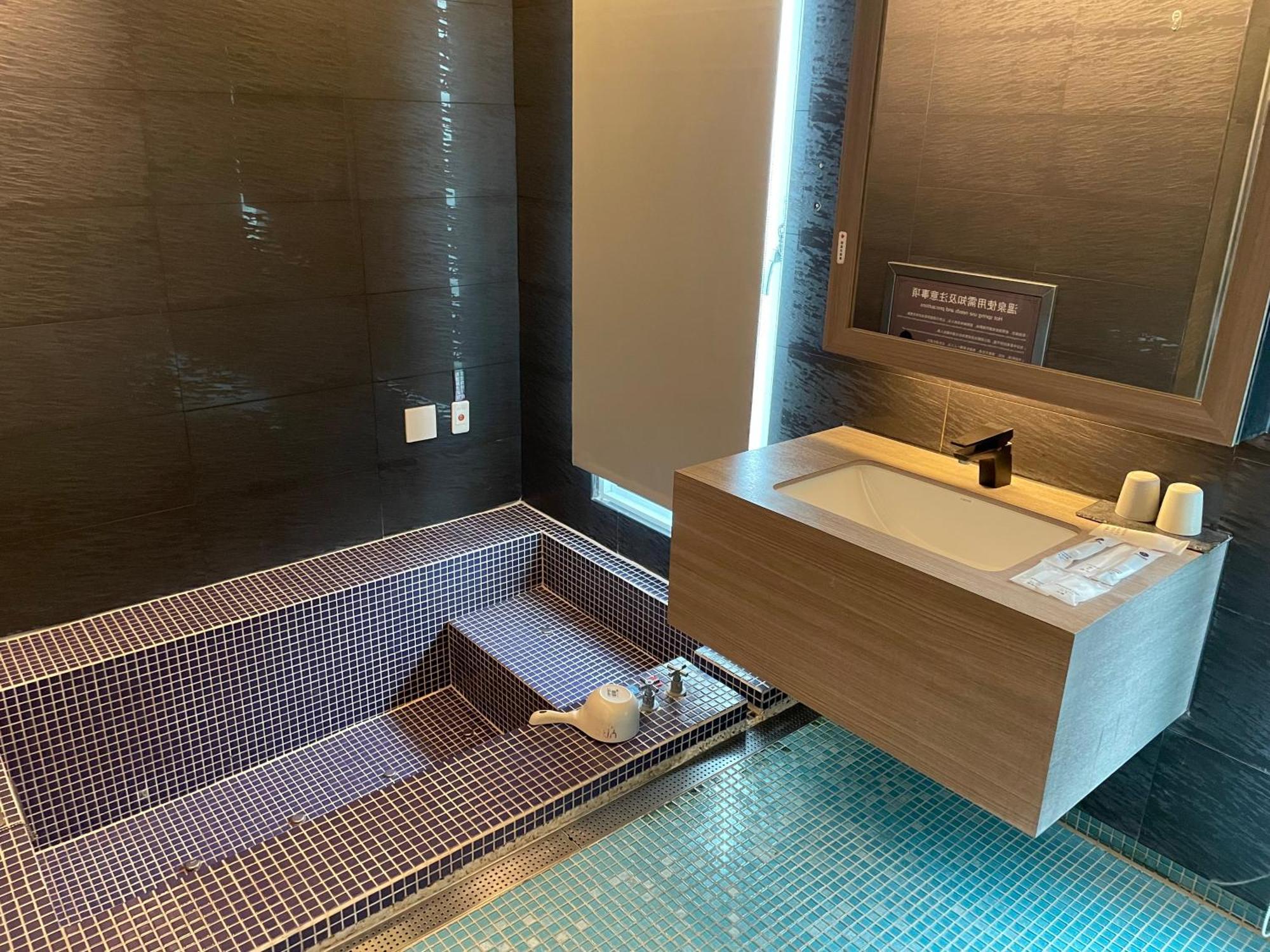 Ya Nold Hot Spring Hotel Jiaoxi Eksteriør billede